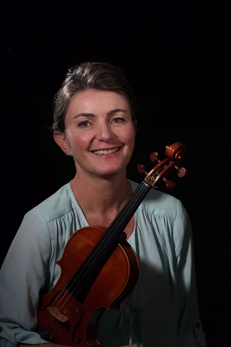Lylia - Violin Instructor